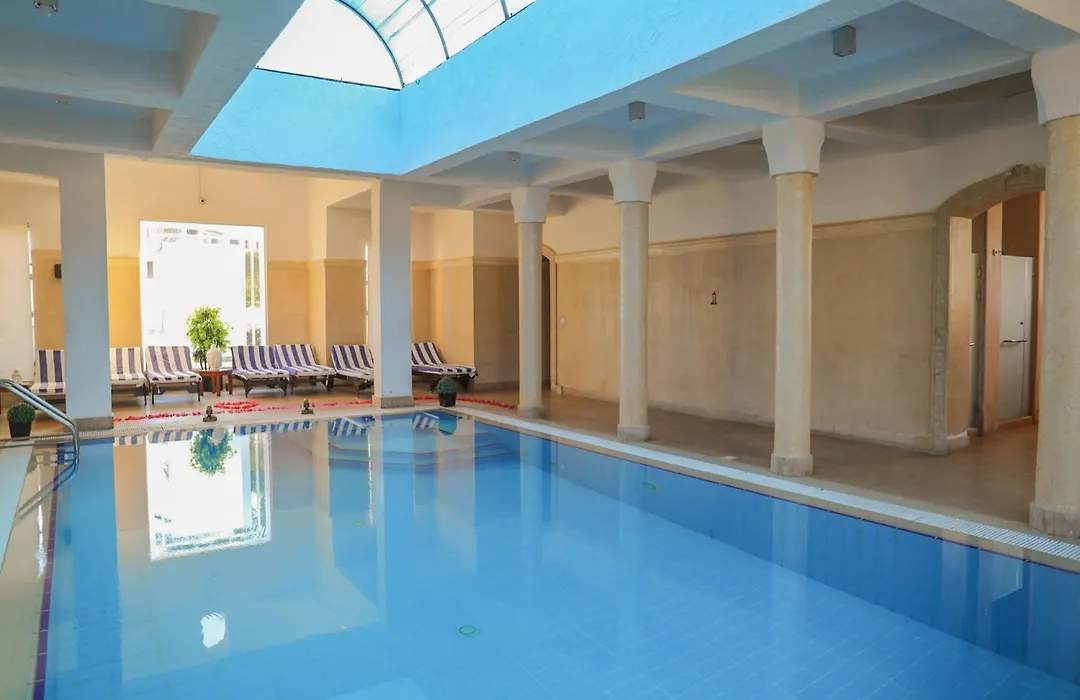 Tamra Beach Resort-1
